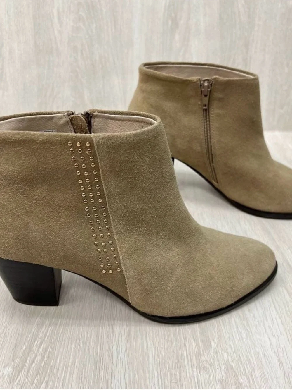 Vionic Suede Booties Studded Orthaheel Georgia Oat Ankle Boots